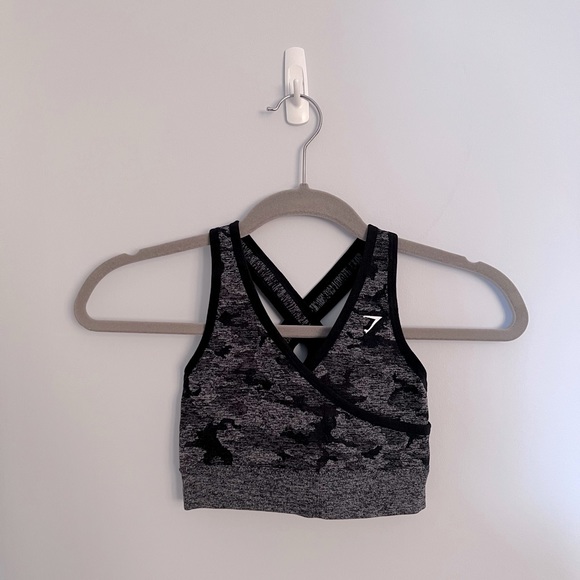 Gymshark - Camo Seamless Sports Bra - Picture 2 of 3